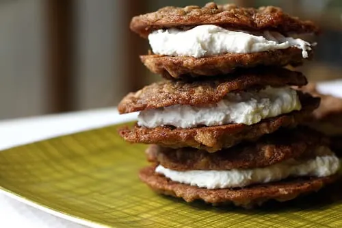 homemade-oatmeal-cream-pies