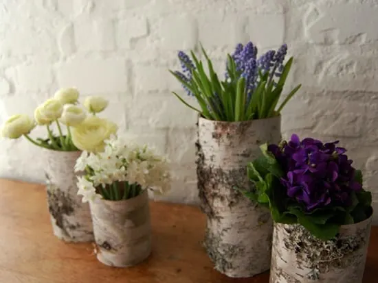 birch-vases-centerpieces-winter-flowers