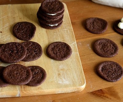 Chocolate Peppermint Sandwich Cookies thumbnail