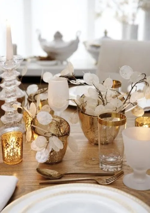 gold-white-ivory-holiday-winter-wedding-inspiration