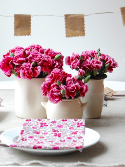 Budget Friendly Wedding Centerpieces from Chelsea Fuss thumbnail