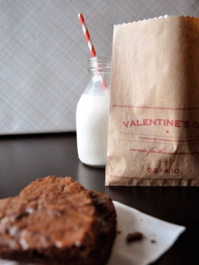 DIY Valentine’s Day Brownie Bags thumbnail