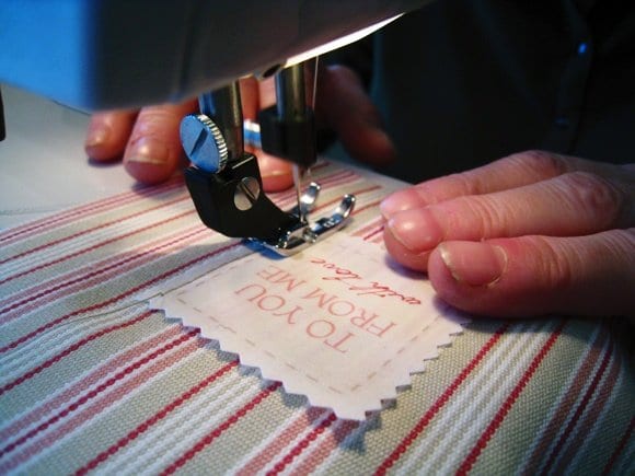 pink-gray-valentines-day-crafts-sewing-machine
