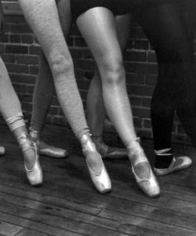 Inspiring Images – Dancing Ballerinas thumbnail