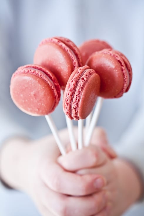 raspberry-pink-macarons