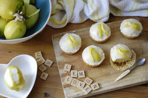 lemon-muffin-cupcakes-lemon-icing