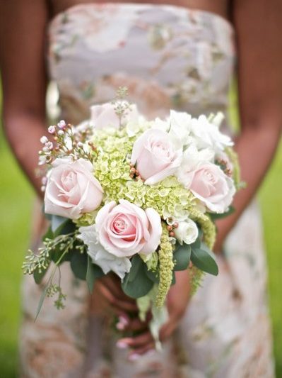 DIY Chic Lake Michigan Wedding thumbnail