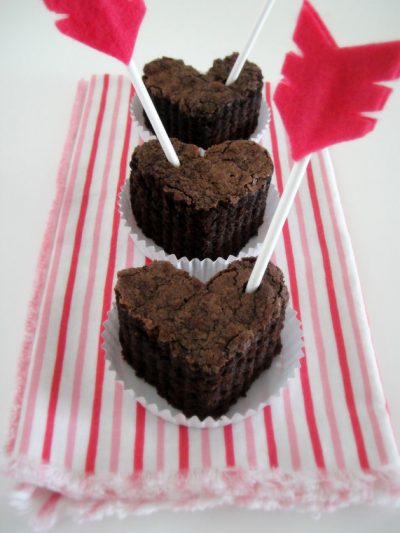 DIY Arrow Cupcake Toppers thumbnail