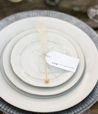 DIY Metallic Glitter Chargers thumbnail