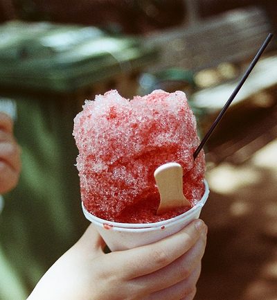 Summer Cottage Love + Happy Weekend thumbnail