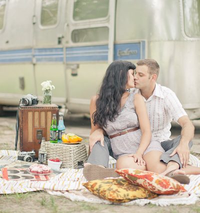 Sweet Vintage Engagement Shoot thumbnail