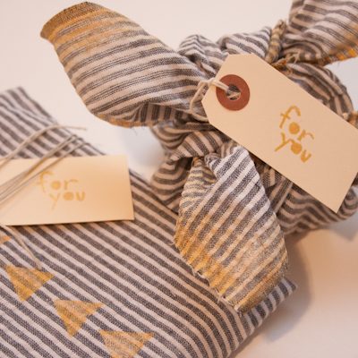 DIY Fabric Gift Wrap thumbnail