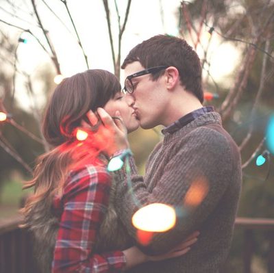 Kaylee + Bobby: A Newlywed Christmas thumbnail