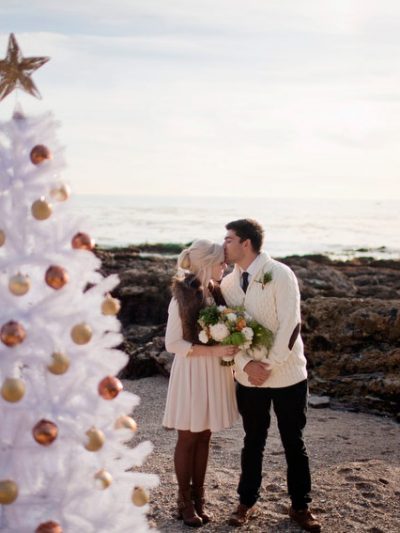 A Holiday Beach Engagement Shoot thumbnail