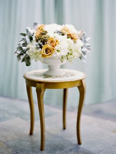 Loving Romantic Flowers thumbnail