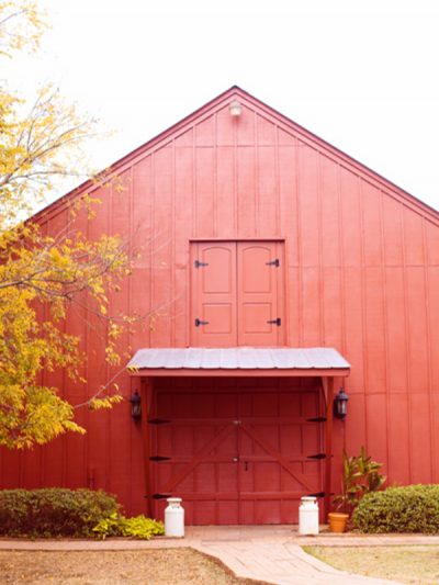 Sarah + BJ: A Texas Winery Wedding thumbnail