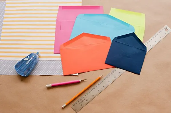 DIY Wrapping Paper Envelope Liner