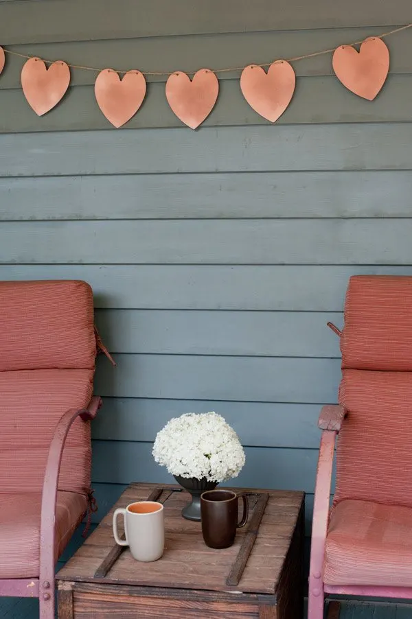 DIY heart garland from The Sweetest Occasion