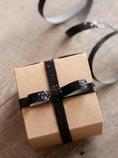 Sparkly DIY Gift Wrap thumbnail