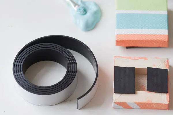 DIY canvas magnets from The Sweetest Occasion