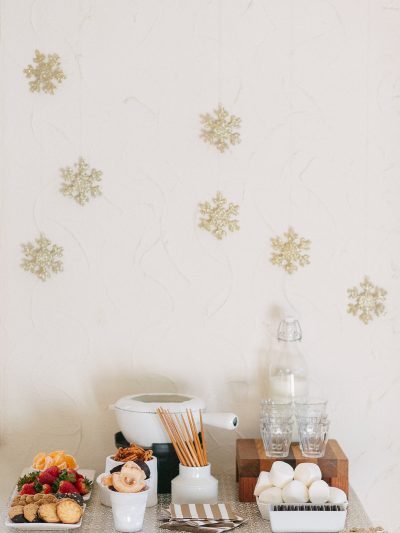 A Cozy Midcentury Woodland Christmas Fete thumbnail