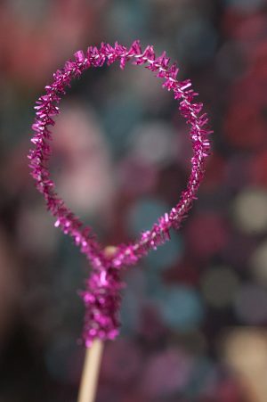 DIY pipe cleaner heart toppers from The Sweetest Occasion