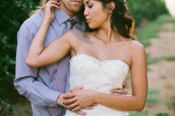 Beautiful California wedding from The Sweetest Occasion | photo by Laura Goldenberger Photography Beautiful California wedding from The Sweetest Occasion | photo by Laura Goldenberger Photography