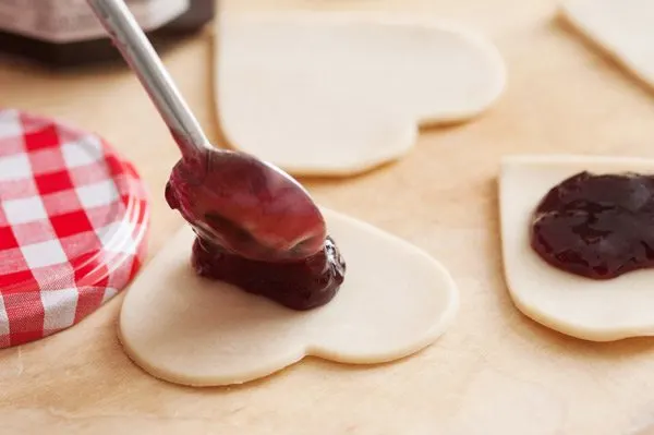 Cherry Jam Heart Pie Pops from The Sweetest Occasion