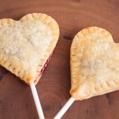 Cherry Jam Heart Pie Pops thumbnail