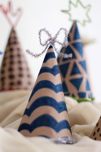 Pipe Cleaner Party Hats