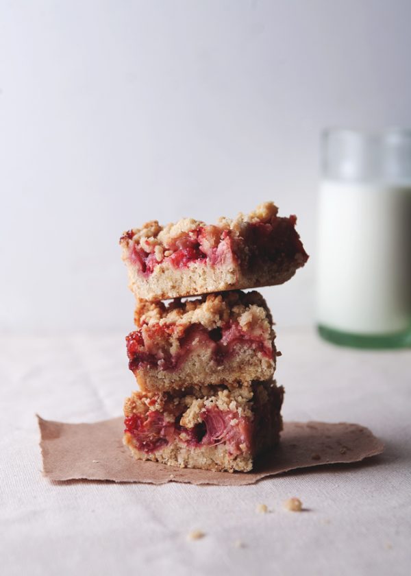 Rhubarb Crumb Bars