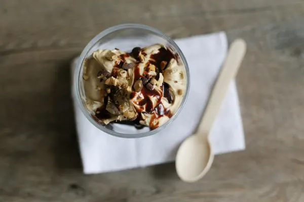 No-Bake Oreo Peanut Butter Cake