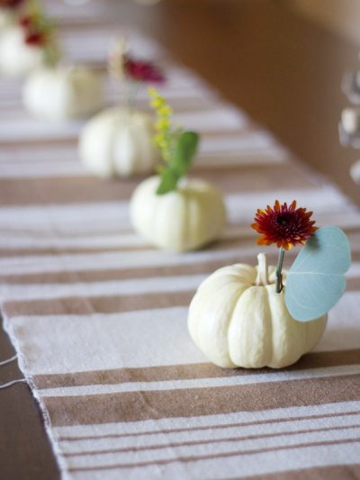 DIY Mini Pumpkin Centerpieces thumbnail