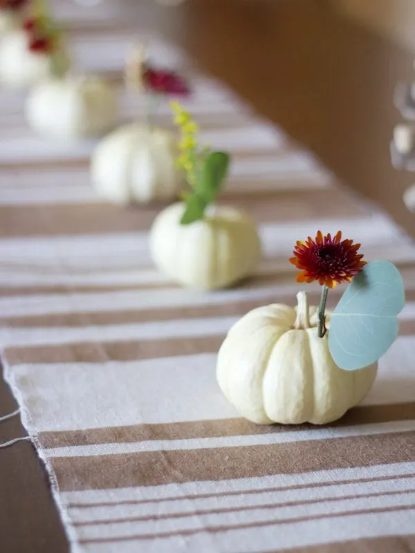 DIY Mini Pumpkin Centerpieces