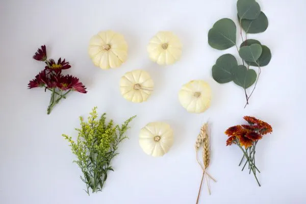 DIY Mini Pumpkin Centerpieces