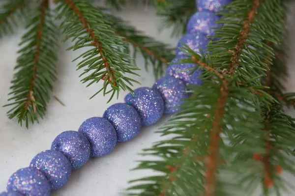 DIY Sugarplum Garland