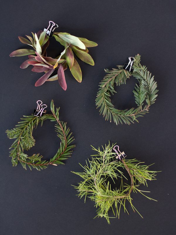 DIY Mini Holiday Wreaths