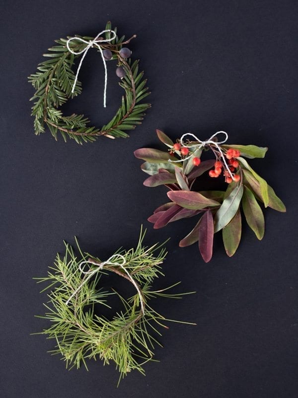 DIY Mini Holiday Wreaths