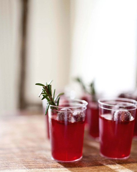 Mix It Up: Cranberry Cocktails