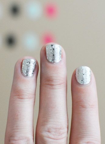 Pretty for Spring: Glitter Nails thumbnail