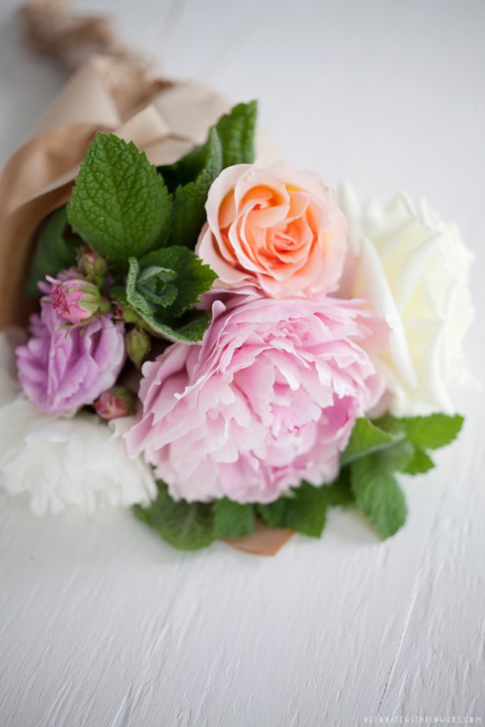 Decorate with Flowers | The Sweetest Occasion