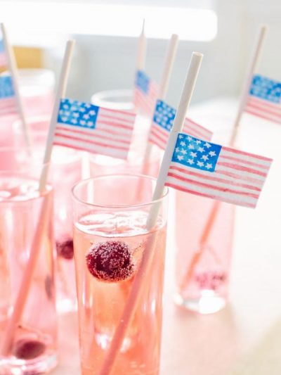 20 Red, White + Blue DIY Memorial Day Party Ideas thumbnail