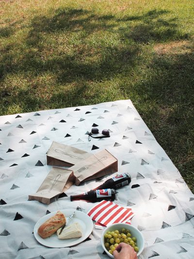 20 Fresh DIY Ideas to Make Your Backyard Party Shine thumbnail