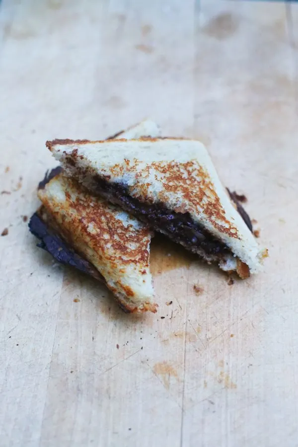 Campfire Mountain Pies by @cydconverse