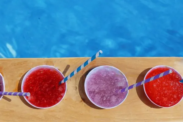 Boozy Summer Snow Cones by @cydconverse