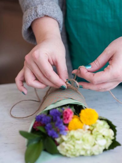 2014 Reader Survey + Giveaway thumbnail