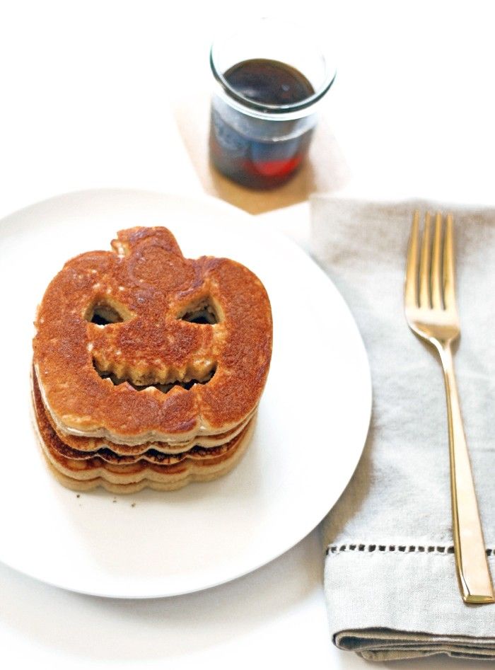 Halloween Pumpkin Pancakes
