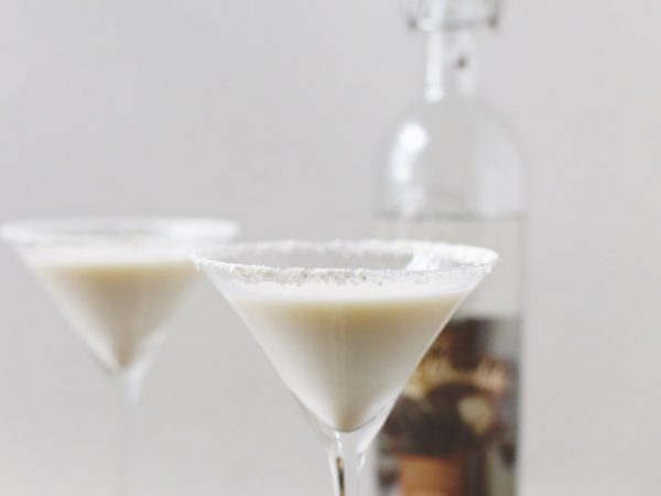 The Snowball Martini by @cydconverse