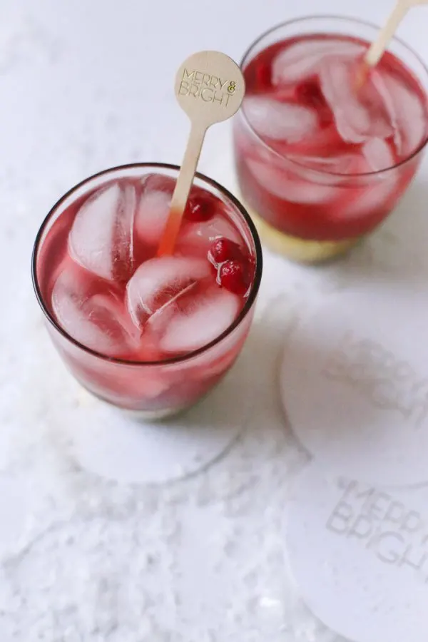 Cranberry Smash Cocktail by @cydconverse