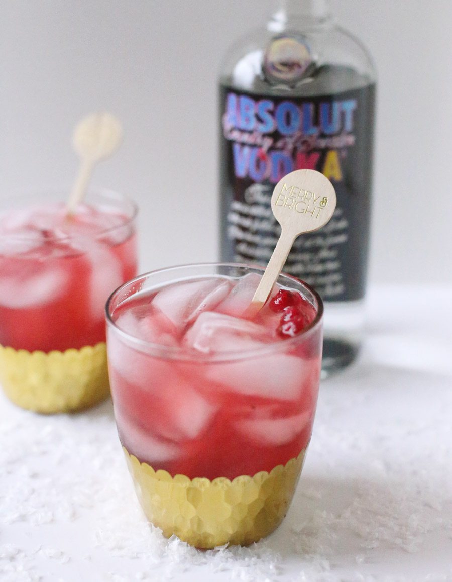 Cranberry Smash Cocktail by @cydconverse